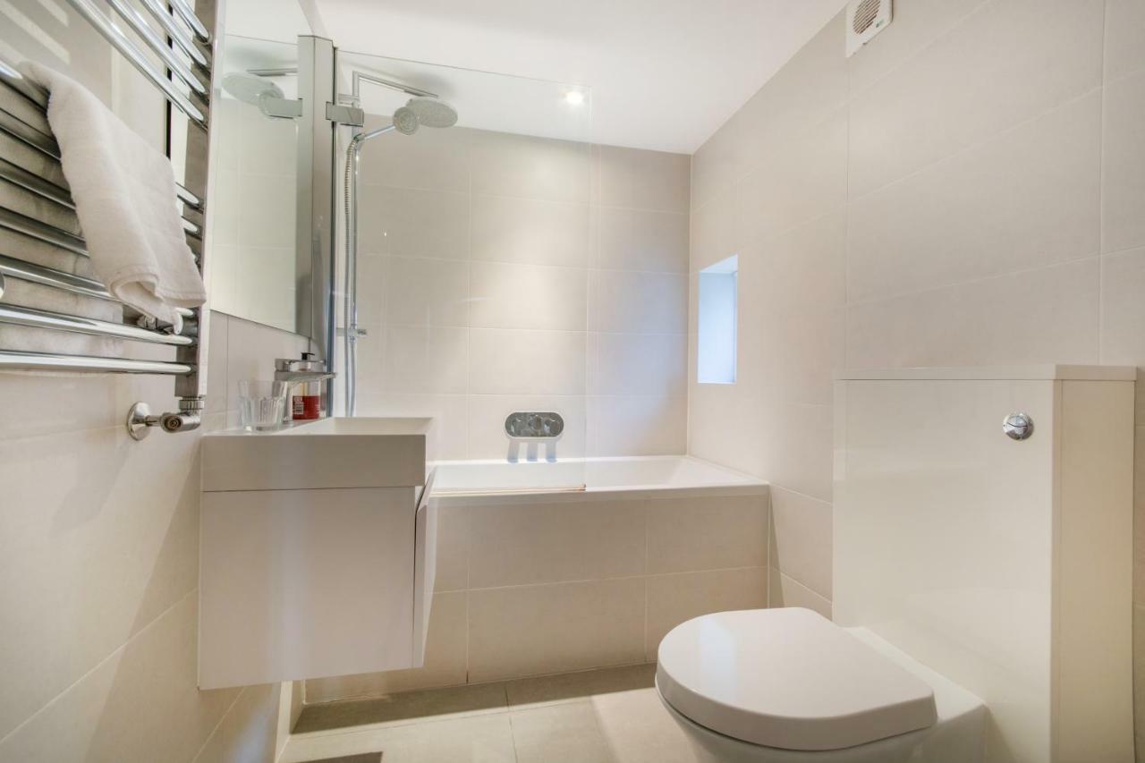 Luxurious Central Soho Apartment Лондон Екстериор снимка
